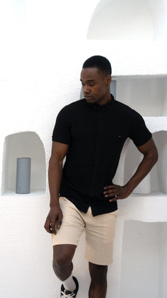 Polo Shirt Élégant Noir à Manches Courtes