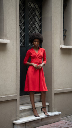 Robe Rouge Midi Élégante avec Ceinture