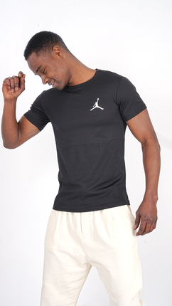 T-Shirt Sportif Noir Dynamique