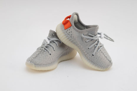 Baskets Adidas Yeezy Boost 350 Gris.