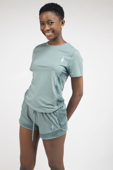 Ensemble de sport femme, Short de sport et le T-shirt manches courtes fitness.