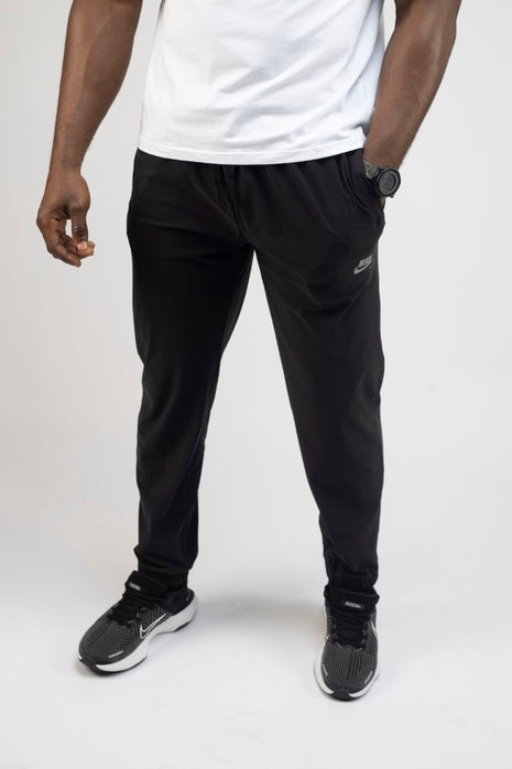 Pantalon jogging Noir  simple Pour Homme.