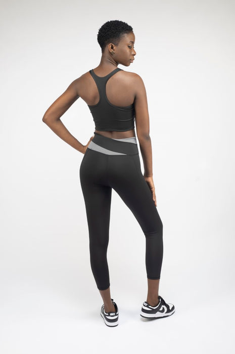 Ensemble Nike de sport leggings et Top de Fitness.