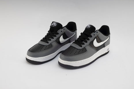 Nike Air Force 1 '07 LV8 Noir Gris Fumée.