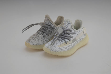 Baskets Adidas Yeezy Boost 350 Blanc.