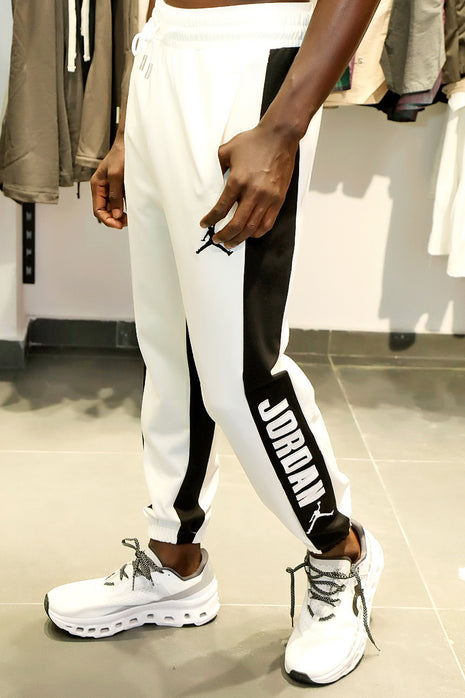 Pantalon Jordan blanc.