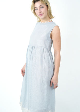 Robe Midi Rayée Bleu Ciel avec Détail en Dentelle