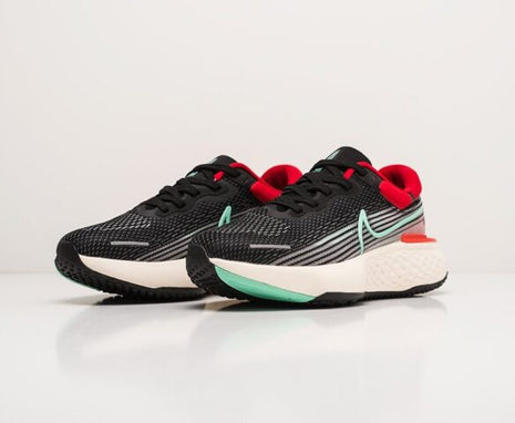 D-40 Nike ZoomX Invincible