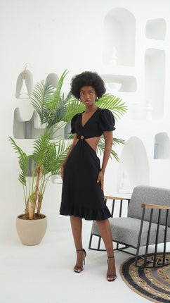 Robe Asymétrique Noire Décolletée