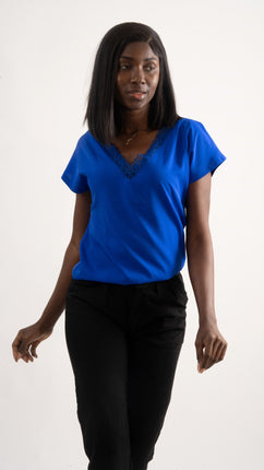 Blouse Chic Bleu Cobalt avec Dentelle Délicate