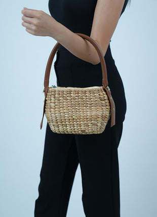 Sac Artisanal en Osier avec Finitions en Cuir