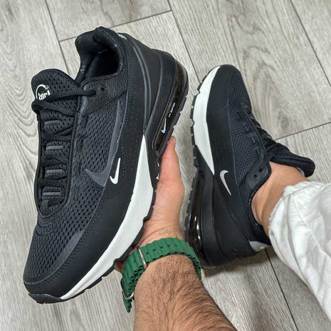 Baskets Nike Air Max Pulse Noir.