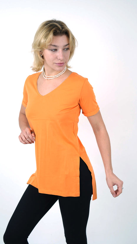 T-Shirt Basique Col V en Orange Vibrant