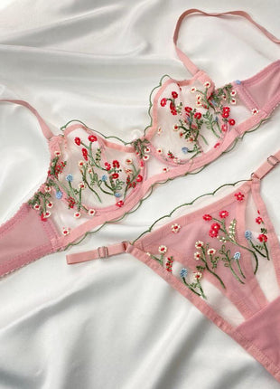 Ensemble de Lingerie Rose avec Broderies Florales Multicolores