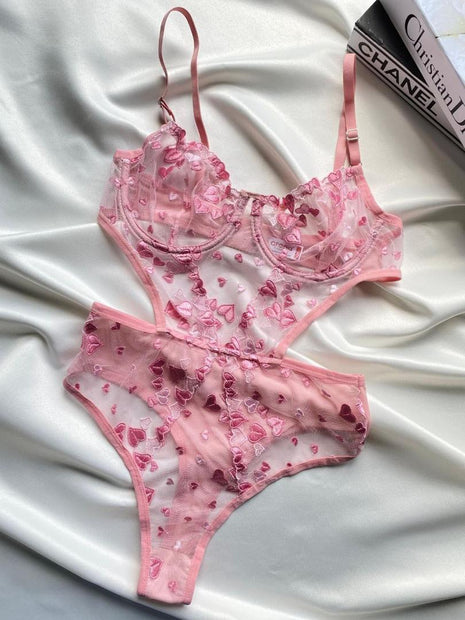 Body en Dentelle Rose avec Broderies Cœur