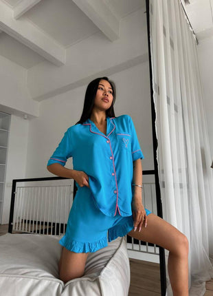 Ensemble Pyjama Court en Satin Bleu Ciel