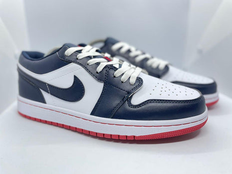 Nike AJ1 Low tricolore.