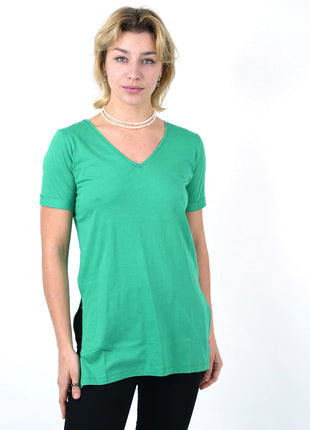 T-Shirt Basique Col V en Vert Vibrant