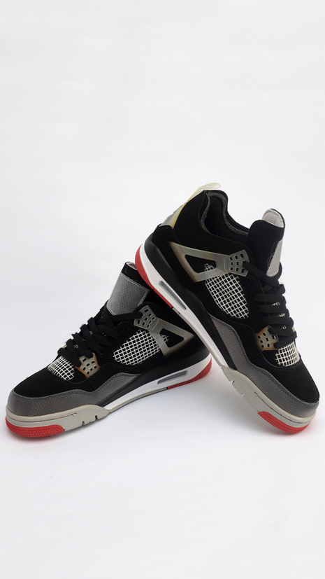 Nike Air Jordan 4 Retro - Noir et Gris