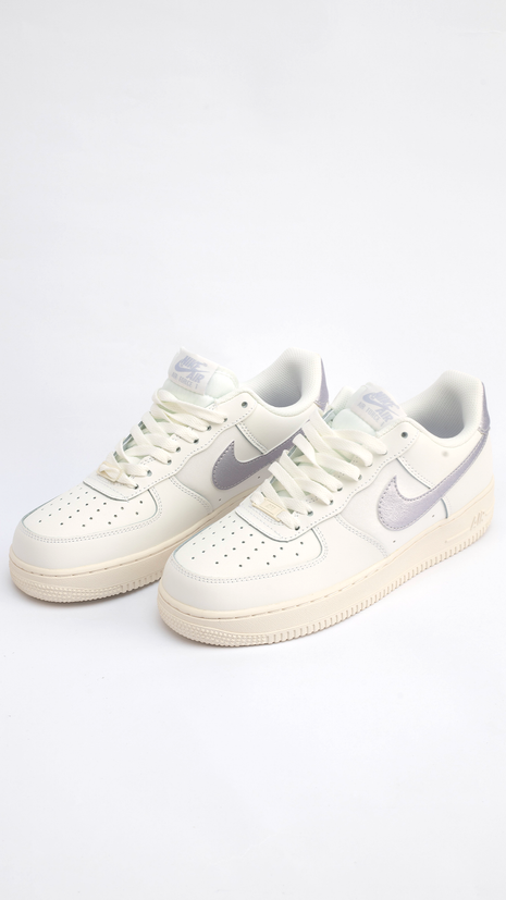 Nike Air Force 1 - Blanc et Violet