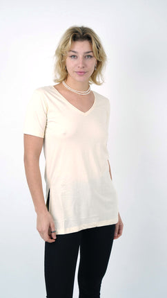 T-Shirt Basique Col V en Beige Vibrant